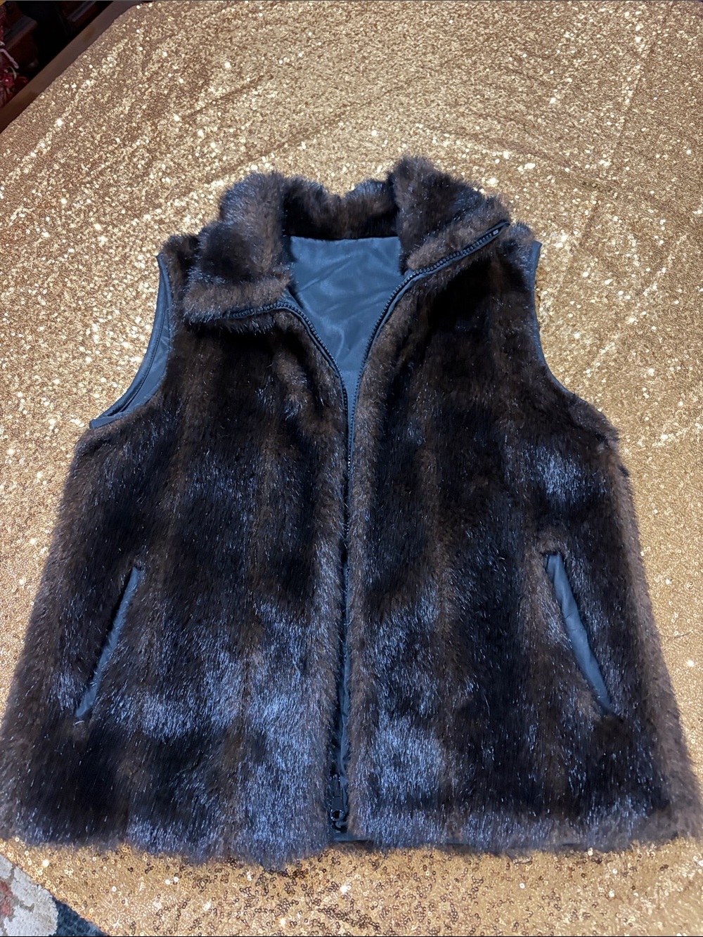 Women’s Faux Fur Vest - Brown with waterproof lining